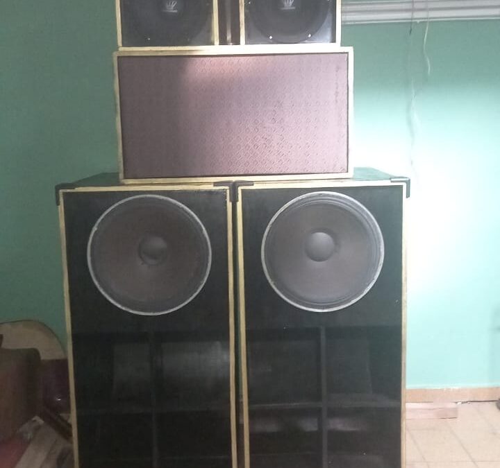 Confrere Massive Hi-Power